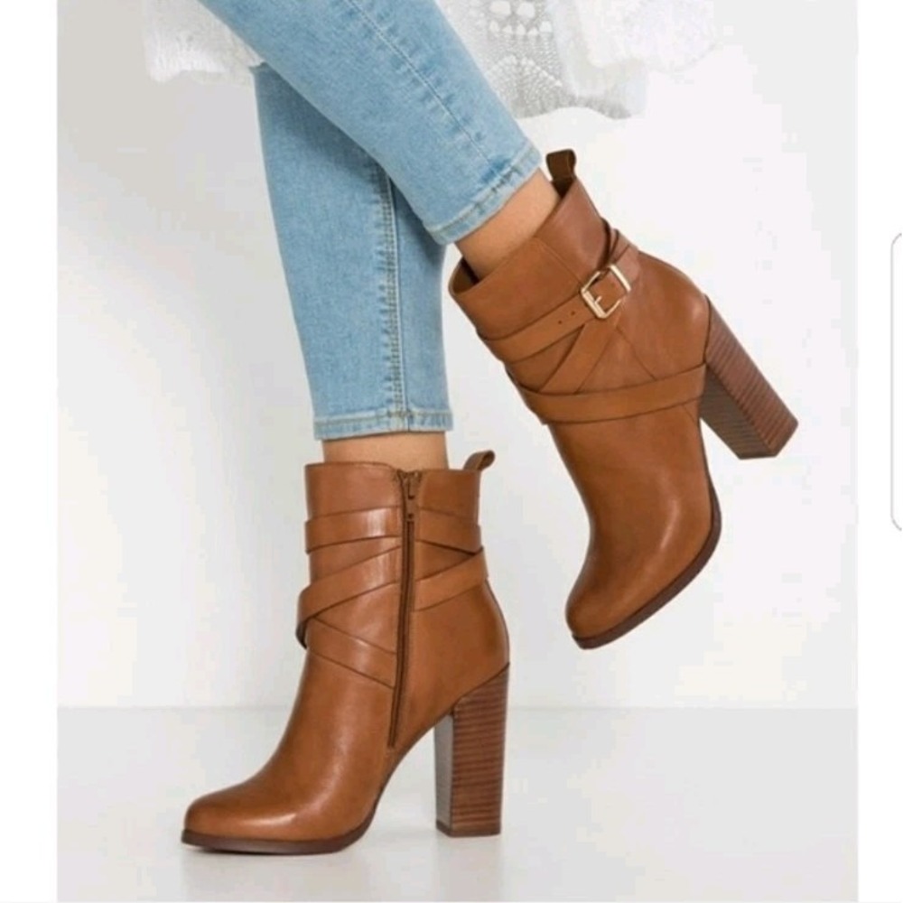 Aldo Camel Brown Leather High Heel Going Out Buckle Zip Up Ankle Boots Size 6